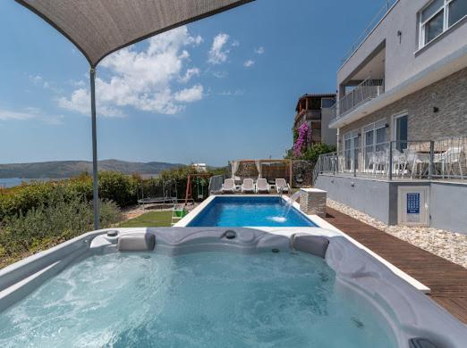 Villa Hedonist Seget Vranjica Ngoại thất bức ảnh