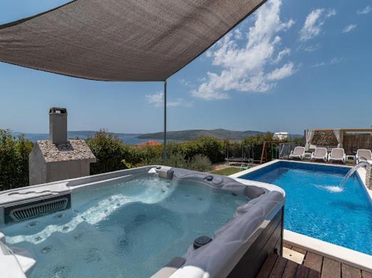 Villa Hedonist Seget Vranjica Ngoại thất bức ảnh