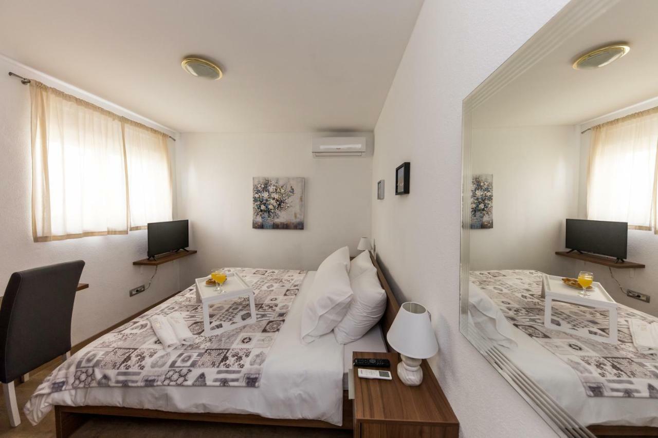 Villa Hedonist Seget Vranjica Ngoại thất bức ảnh