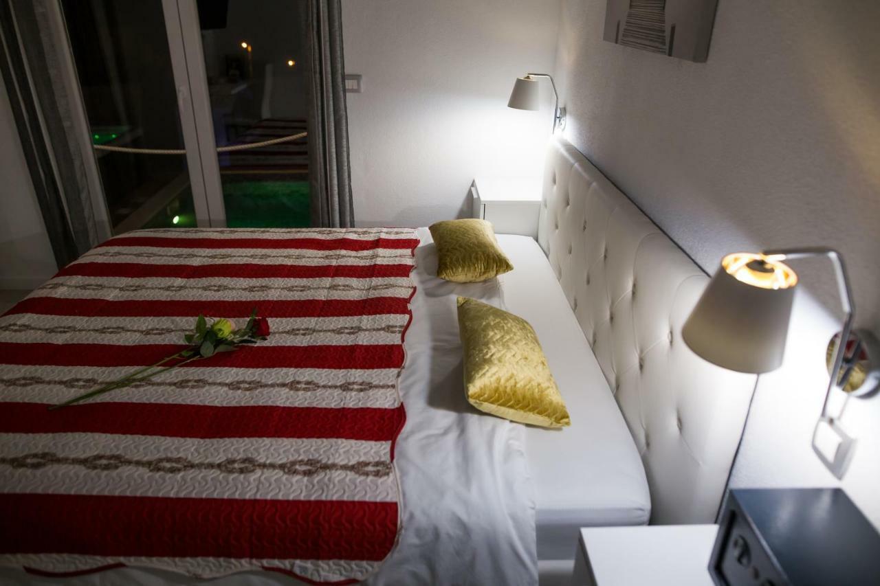Villa Hedonist Seget Vranjica Ngoại thất bức ảnh