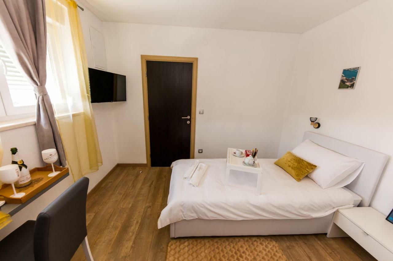 Villa Hedonist Seget Vranjica Ngoại thất bức ảnh